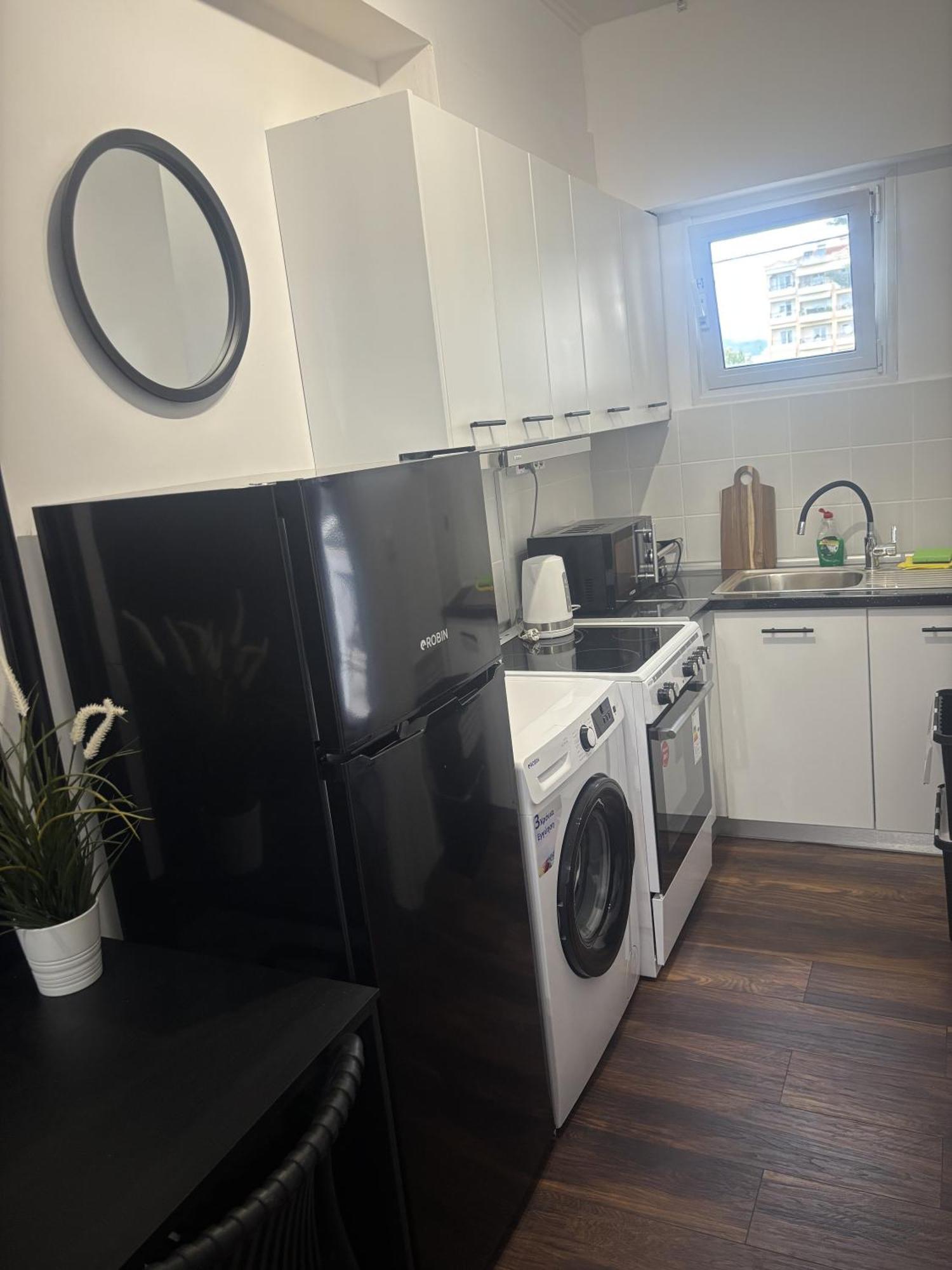 Art Decor Luxury Apartment 코모티니 외부 사진